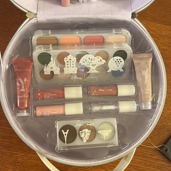 Disney Ulta Makeup + Epcot Beauty Box 28 Piece - Picture 6 of 8